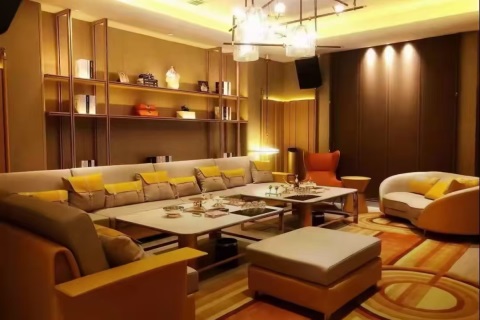 咸阳秦都区秦隆步行街SUPERWAN招聘促销员,报销路费/管住宿,踏上成功路向巅峰稳步前行